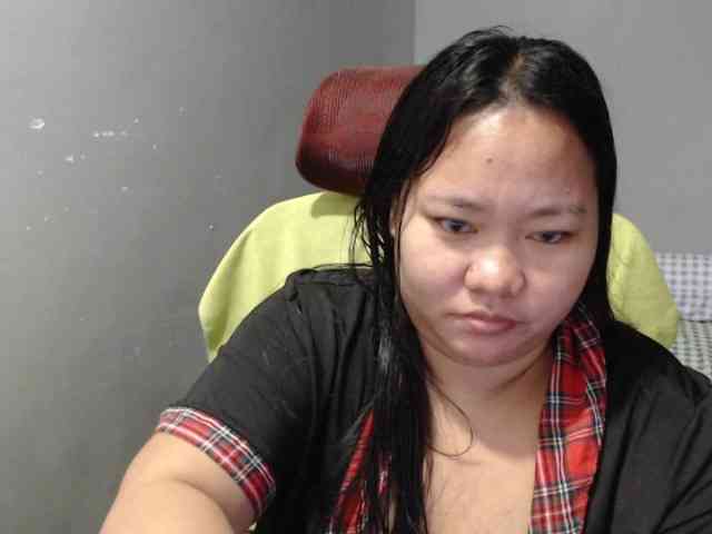 BubbleButtPinay webcam