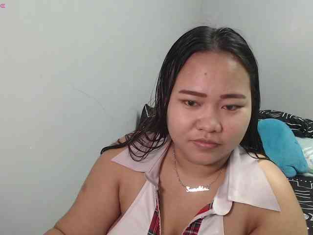 BubbleButtPinay webcam