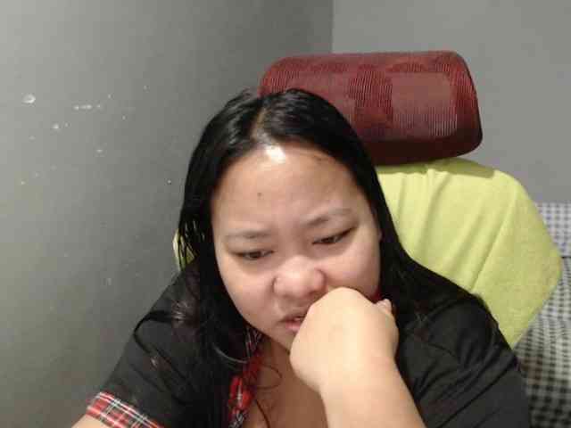 BubbleButtPinay webcam