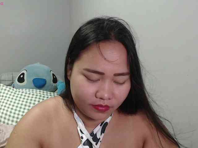 BubbleButtPinay webcam