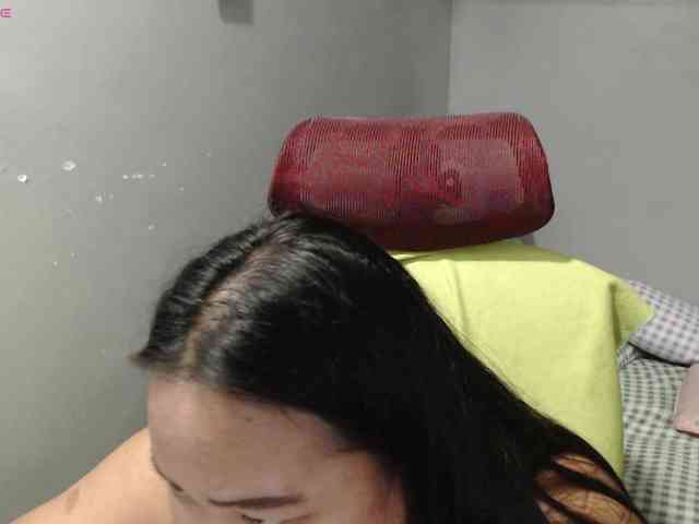 BubbleButtPinay webcam