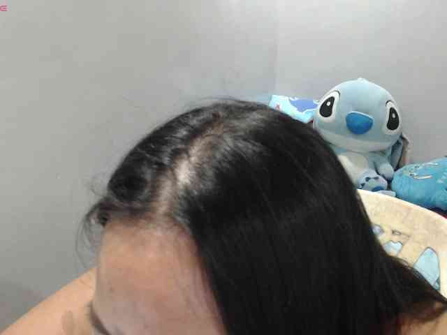 BubbleButtPinay webcam