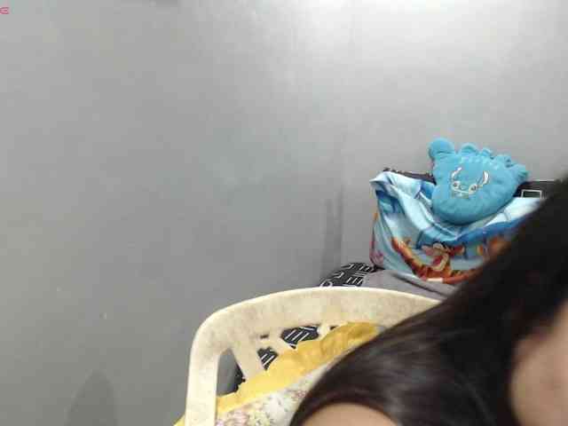 BubbleButtPinay webcam