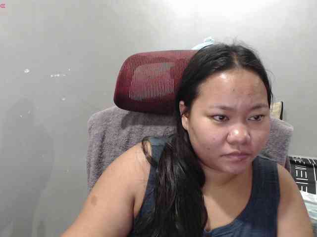 BubbleButtPinay webcam