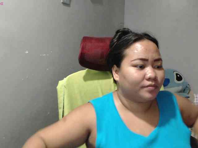 BubbleButtPinay webcam