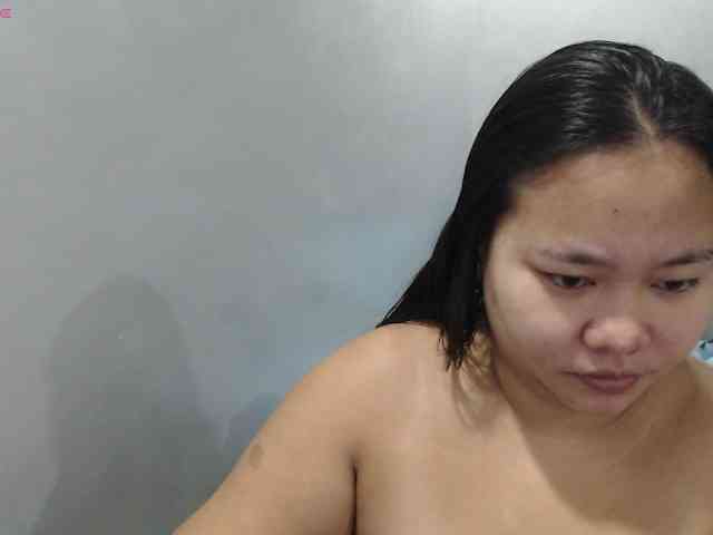 BubbleButtPinay webcam