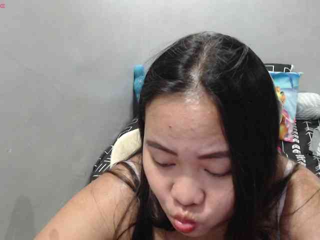 BubbleButtPinay webcam