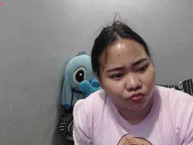 BubbleButtPinay webcam