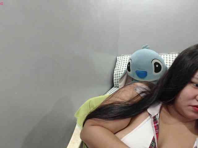 BubbleButtPinay webcam