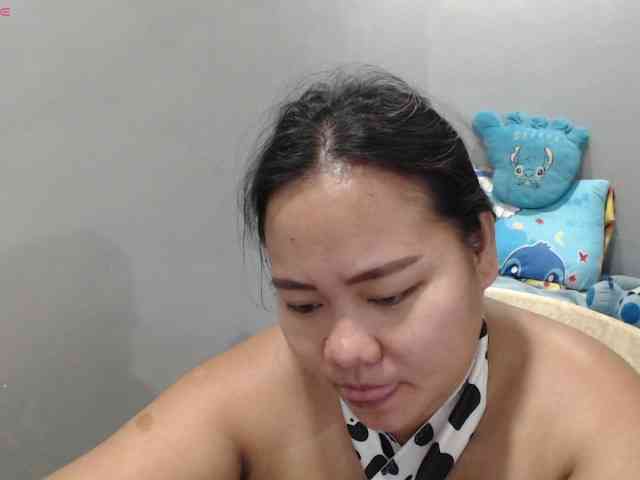 BubbleButtPinay webcam