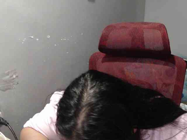 BubbleButtPinay webcam