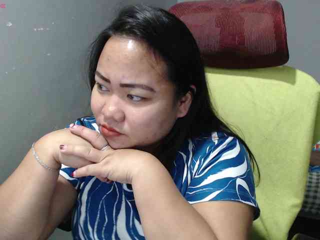 BubbleButtPinay webcam