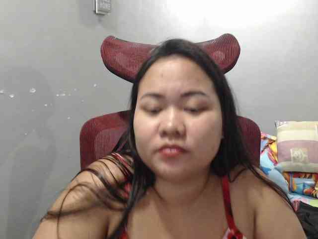 BubbleButtPinay webcam