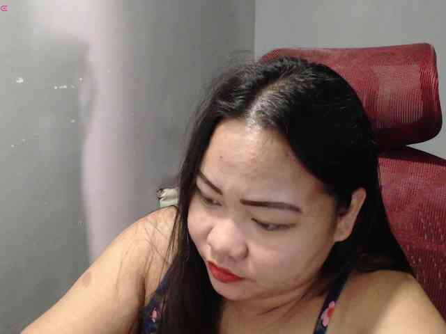 BubbleButtPinay webcam