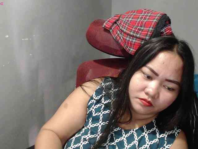 BubbleButtPinay webcam