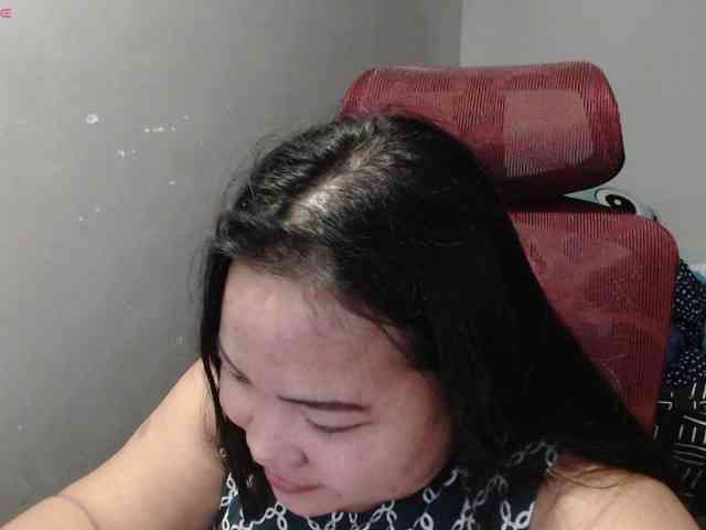 BubbleButtPinay webcam