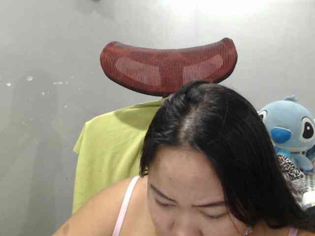 BubbleButtPinay webcam