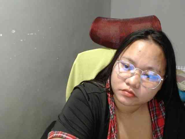 BubbleButtPinay webcam