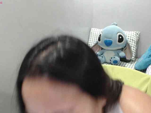 BubbleButtPinay webcam