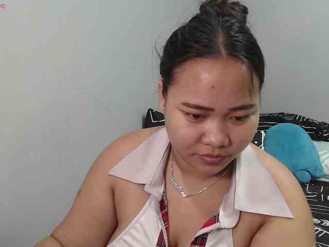 BubbleButtPinay webcam