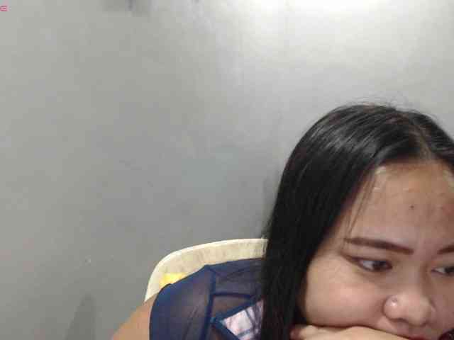 BubbleButtPinay webcam