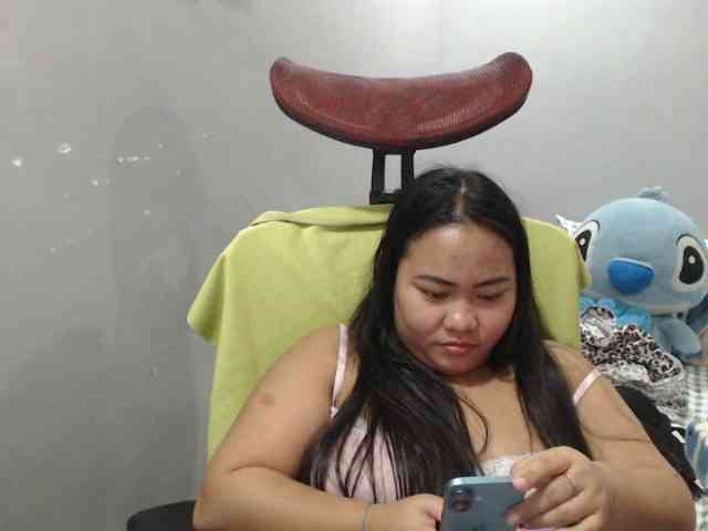 BubbleButtPinay webcam