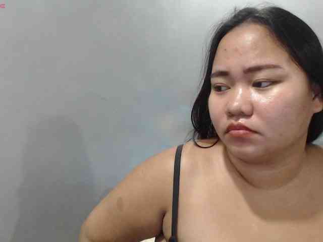 BubbleButtPinay webcam