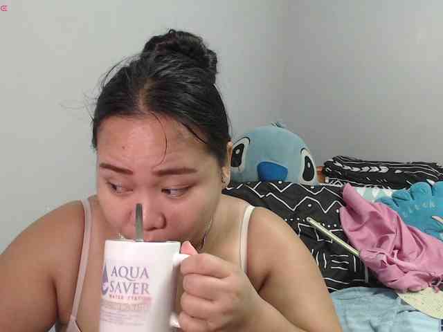 BubbleButtPinay webcam