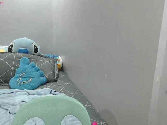 BubbleButtPinay webcam