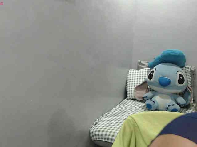 BubbleButtPinay webcam