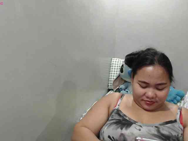 BubbleButtPinay webcam