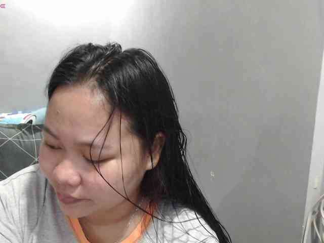BubbleButtPinay webcam