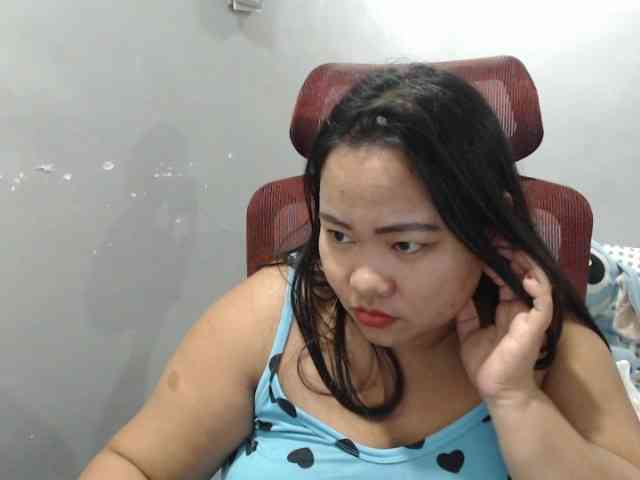 BubbleButtPinay webcam