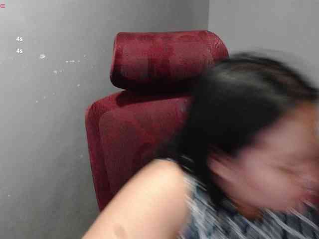 BubbleButtPinay webcam