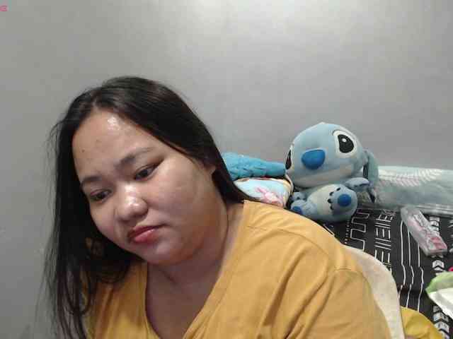 BubbleButtPinay webcam