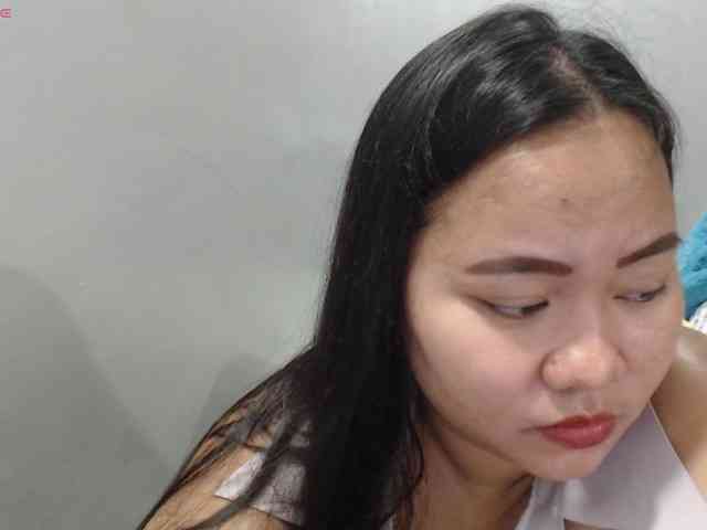 BubbleButtPinay webcam
