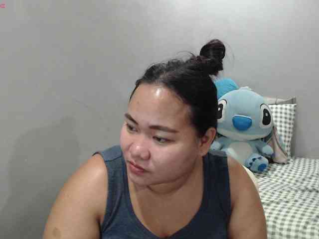 BubbleButtPinay webcam