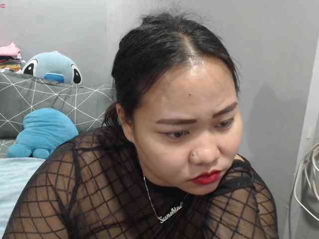 BubbleButtPinay webcam