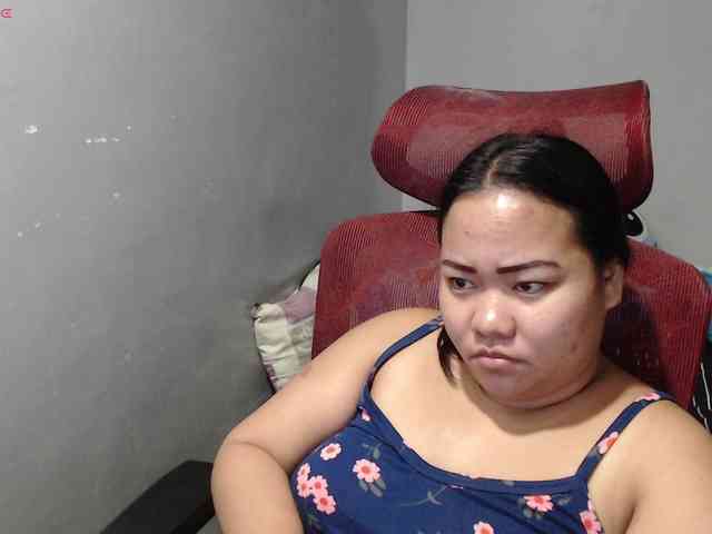 BubbleButtPinay webcam