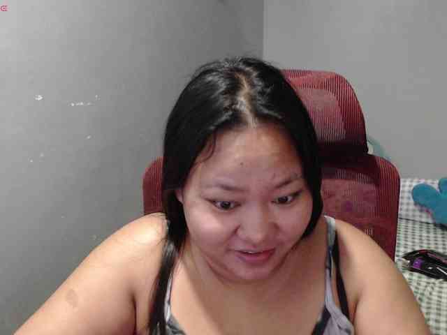 BubbleButtPinay webcam