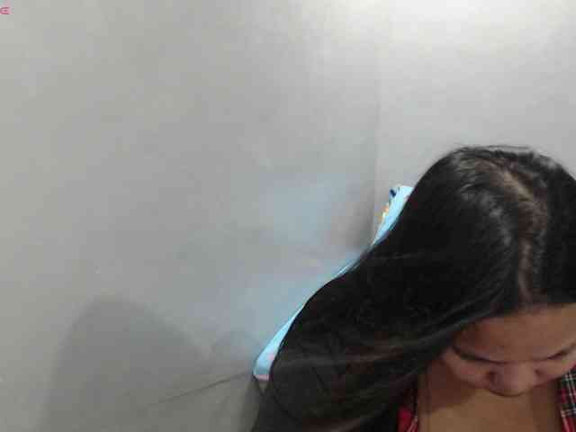 BubbleButtPinay webcam