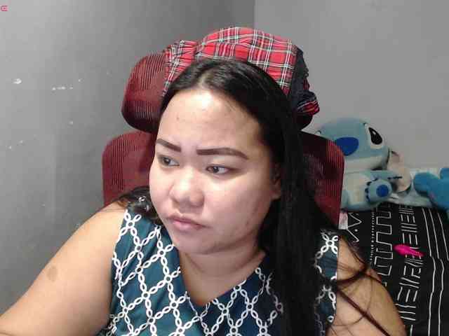 BubbleButtPinay webcam