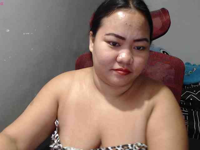 BubbleButtPinay webcam