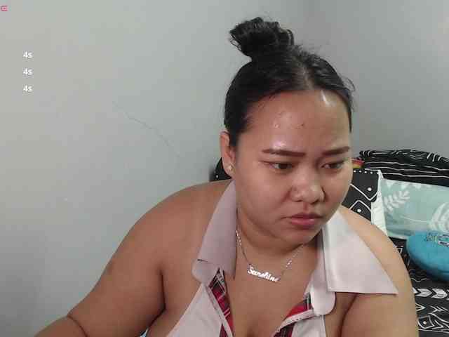 BubbleButtPinay webcam