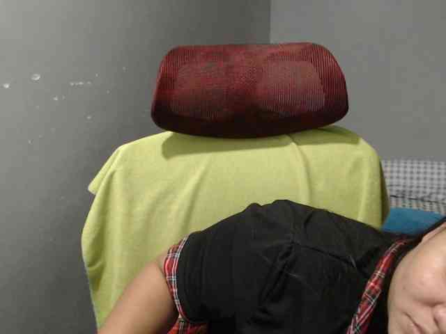 BubbleButtPinay webcam