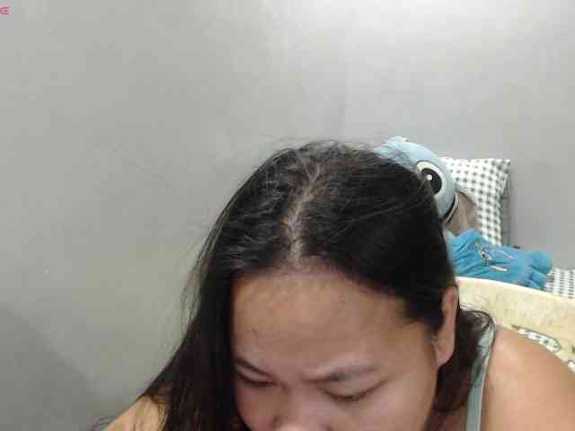 BubbleButtPinay webcam