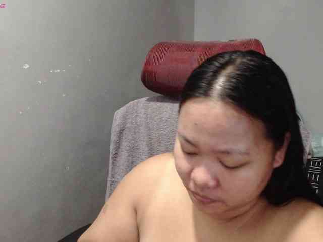 BubbleButtPinay webcam