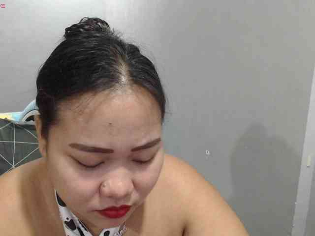 BubbleButtPinay webcam