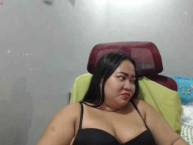 BubbleButtPinay webcam