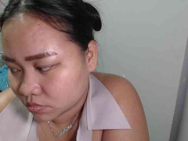 BubbleButtPinay webcam